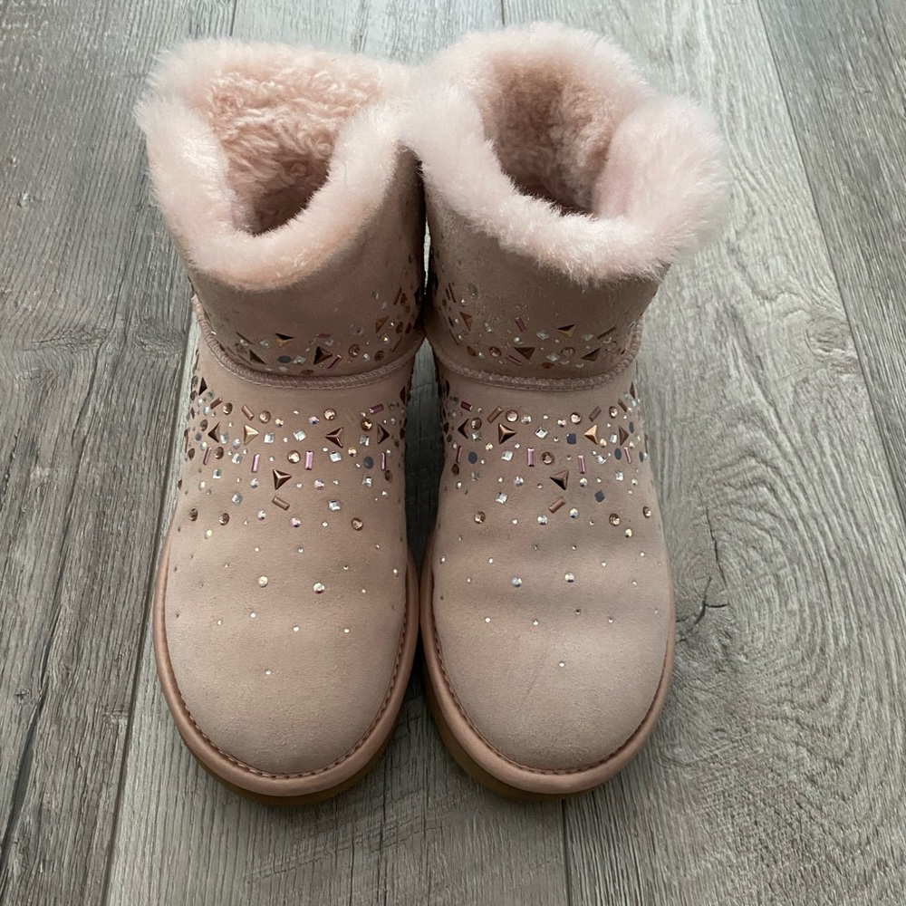 Pink Uggs